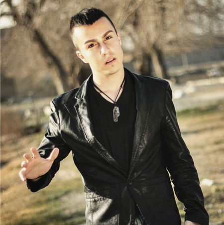 https://www.topseda.org/wp-content/uploads/2014/09/Amir-Khani---Man-Hanoozam-Hastam.jpg